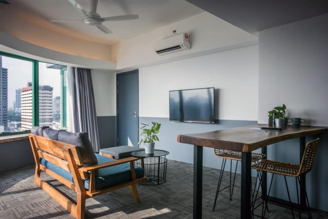 Z Hotel Джохор Бахру Екстериор снимка